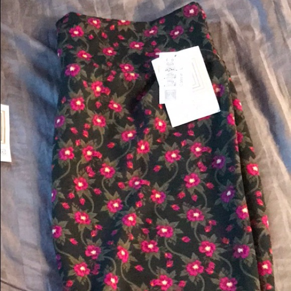 Lularoe Floral Cassie Pencil Skirt, Large, BNWT - Picture 1 of 2